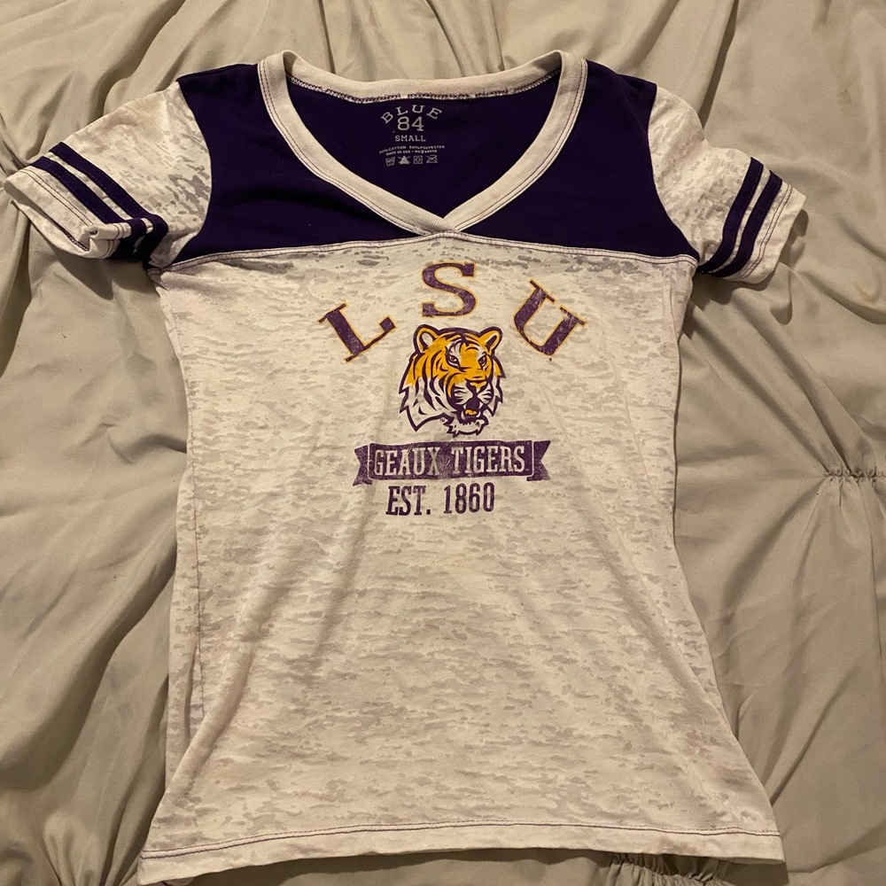 basic tshirt